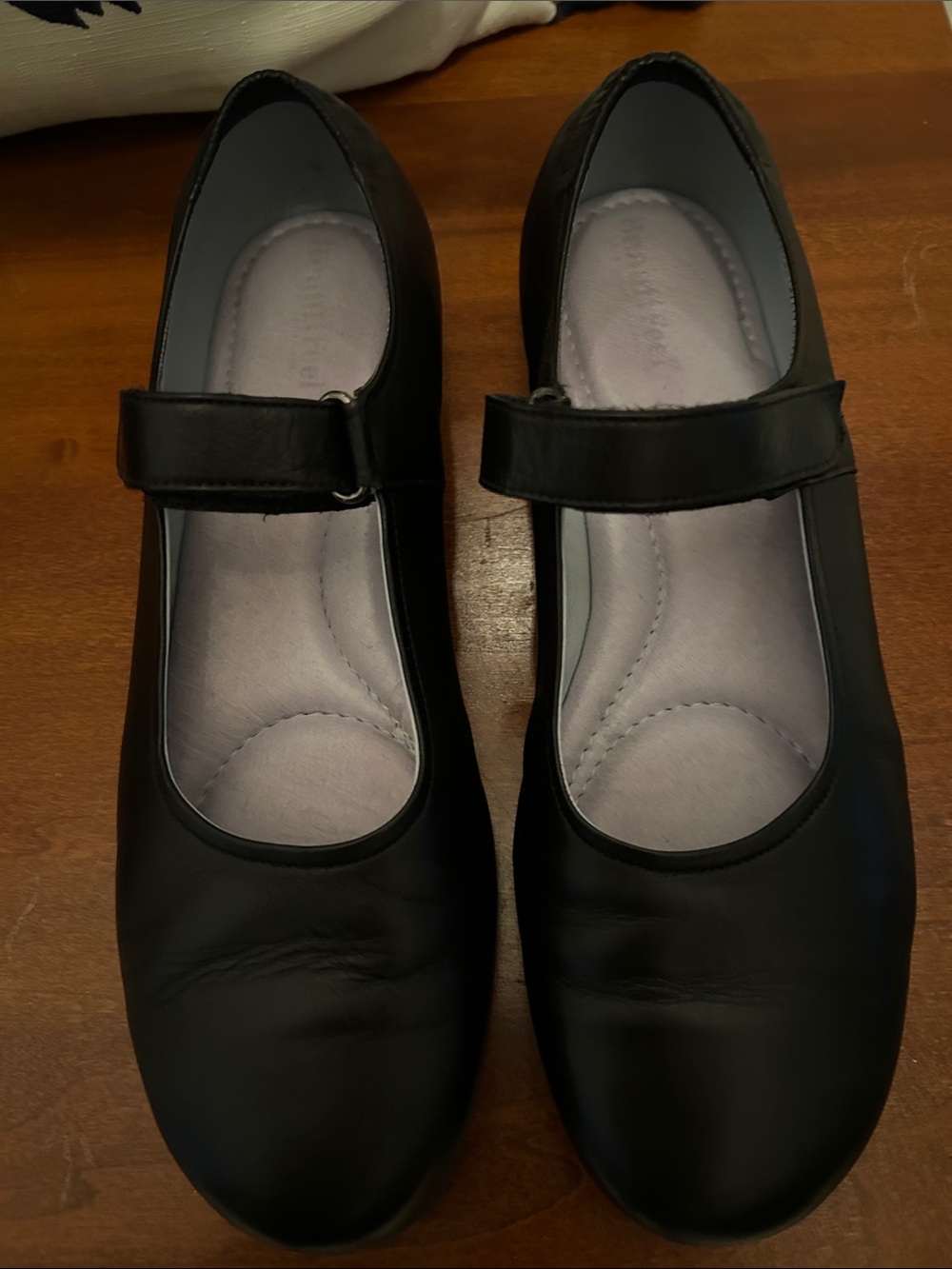 BeautiFeel VGC genuine leather Black Mary Jane latex soled Velcro comfort Flats